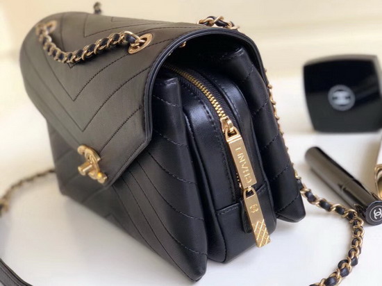 Chanel Chevron Flap Bag in Black A57431