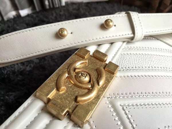 Chanel Chevron Le Boy White Calfskin for Sale