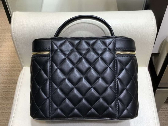 Chanel Classic Vanity Pouch in Black Lambskin A80913