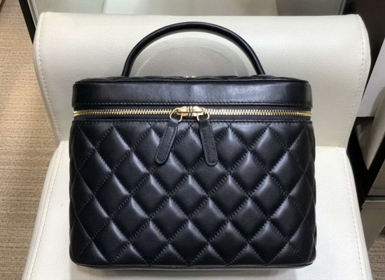 Chanel Classic Vanity Pouch in Black Lambskin A80913