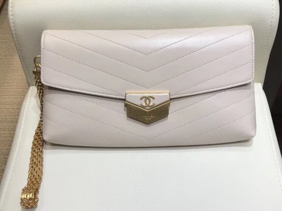 Chanel Clutch in Beige Calfskin A57493