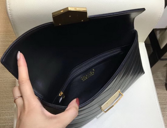 Chanel Clutch in Black Calfskin A57493