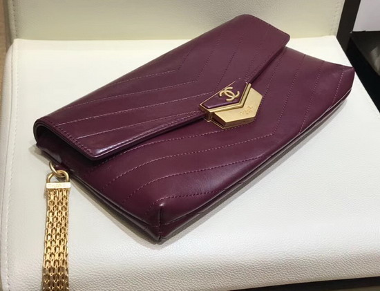 Chanel Clutch in Burgundy Calfskin A57493