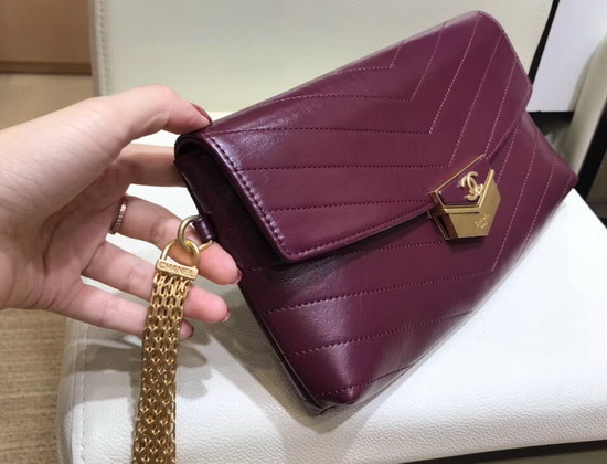 Chanel Clutch in Burgundy Calfskin A57493