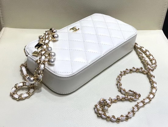 Chanel Clutch with Chain in White Aged Calfskin