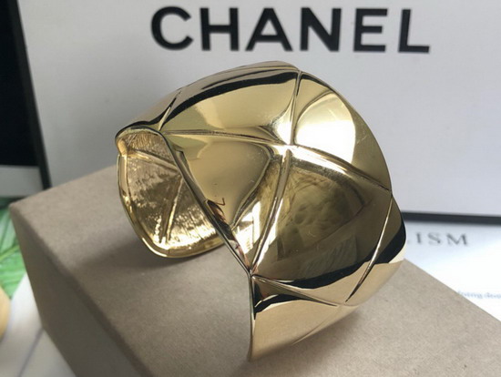 Chanel Coco Crush Bracelet in 18K Yellow Gold