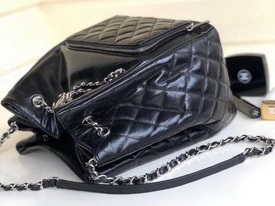 Chanel Drawstring Bag Aged Calfskin Black