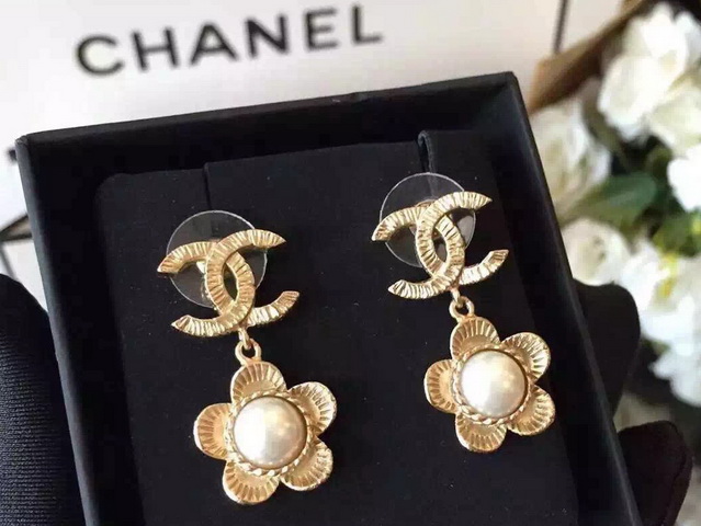 Chanel Earring 006 for Sale