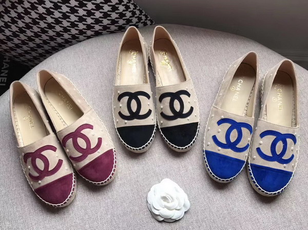 Chanel Espadrilles Suede Calfskin and Imitation Pearls Beige and Black For Sale