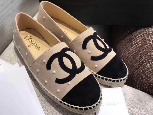 Chanel Espadrilles Suede Calfskin and Imitation Pearls Beige and Black For Sale