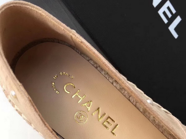 Chanel Espadrilles Suede Calfskin and Imitation Pearls Beige and Black For Sale