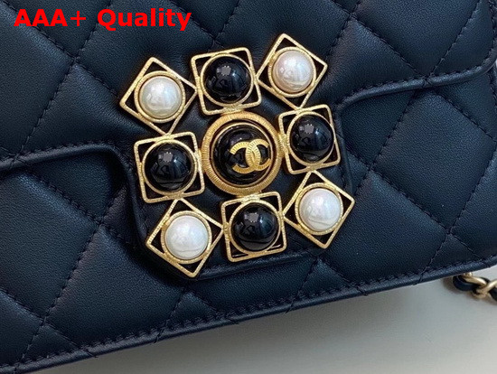 Chanel Flap Bag Calfskin Onyx Pearls and Gold Tone Metal Black AS1889 Replica