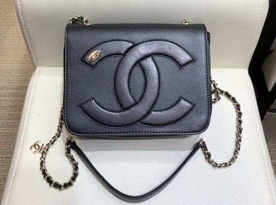 Chanel Flap Bag in Black Lambskin AS0321