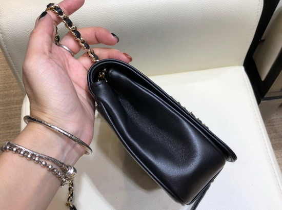 Chanel Flap Bag in Black Lambskin AS0321