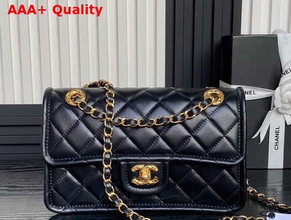 Chanel Flap Bag in Black Shiny Crumpled Calfskin and Gold Tone Metal AS5225 Replica