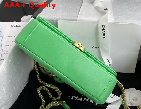 Chanel Flap Bag in Green Shiny Lambskin and Gold Tone Metal AS2388 Replica