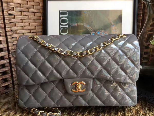 Chanel Flap Bag in Grey Patent Leather with Gold Hardware For Sale