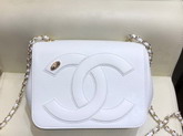 Chanel Flap Bag in White Lambskin AS0321