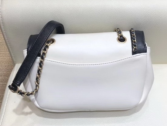 Chanel Flap Bag in White Lambskin and Black Grained Calfskin AS0371