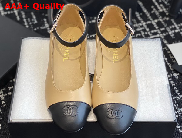 Chanel Flat Pump in Beige and Black Lambskin Replica