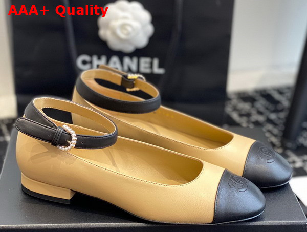 Chanel Flat Pump in Beige and Black Lambskin Replica