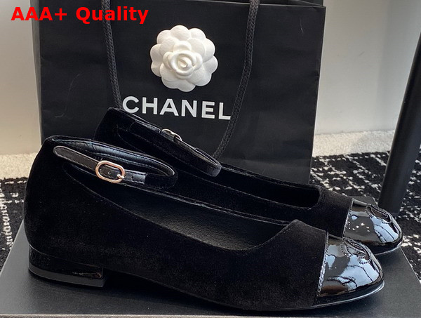 Chanel Flat Pump in Black Velvet and Lambskin Replica