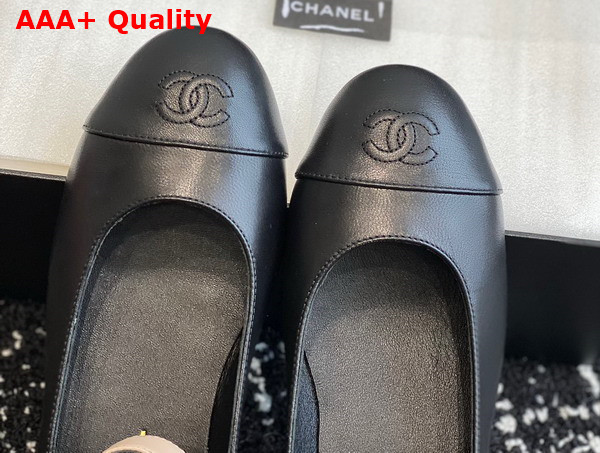 Chanel Flat Pump in Black and Pink Lambskin Replica