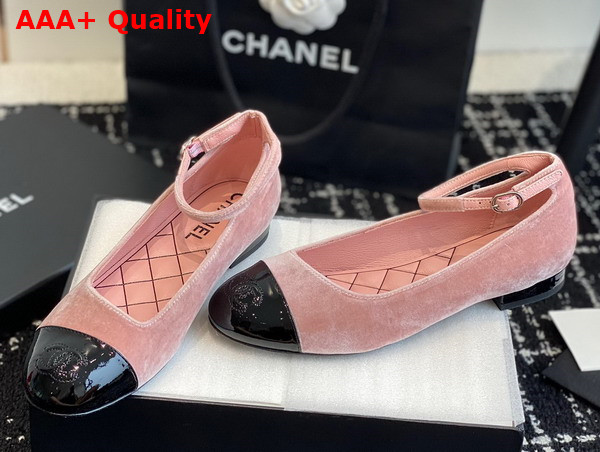 Chanel Flat Pump in Pink Velvet and Black Patent Leather Replica