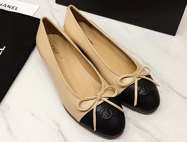 Chanel Flats Beige and Black Calfskin