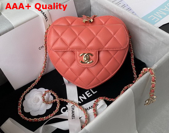 Chanel Heart Clutch with Chain Pink Lambskin Gold Tone Metal Ref AP2784 Replica