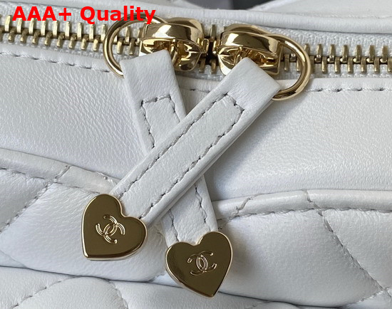 Chanel Heart Clutch with Chain White Lambskin Gold Tone Metal Ref AP2784 Replica