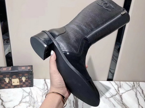 Chanel High Boots in Black Crumpled Calfskin and Suede Calfskin