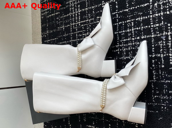 Chanel High Boots in White Lambskin with Imitation Pearls and Leather Bow On The Front Replica