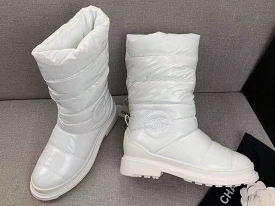 Chanel High Boots in White Quilted Metallic Fabric