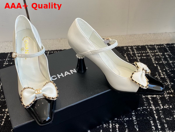 Chanel High Heel Pump with a Leather Bow on the Front White and Black Lambskin and Patent Calfskin Replica