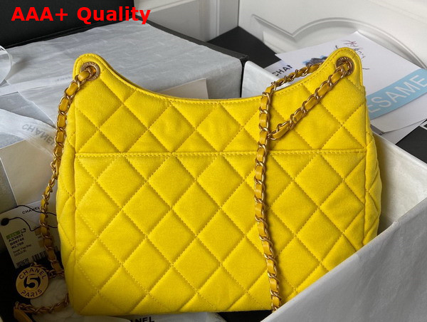 Chanel Hobo Bag in Yellow Wool Jersey Replica