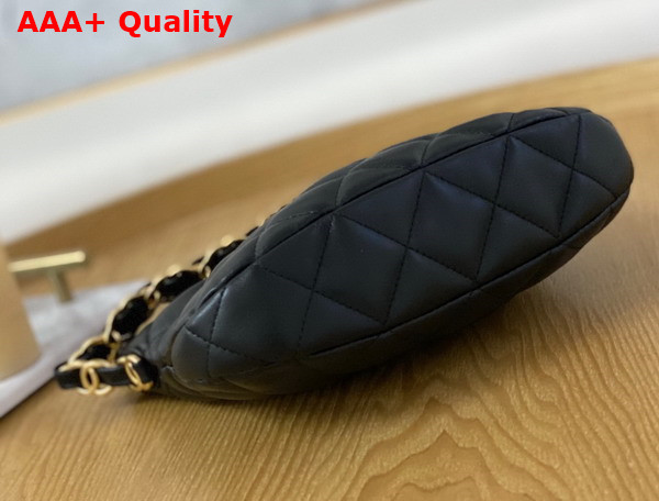 Chanel Hobo Handbag in Black Lambskin AS3562 Replica