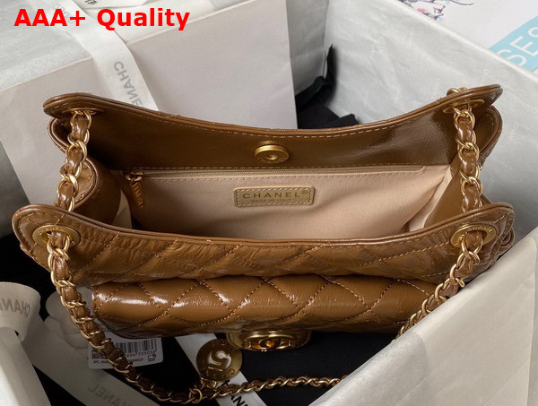 Chanel Hobo Handbag in Brown Shiny Crumpled Calfskin Gold Tone Metal AS4322 Replica