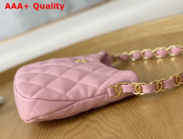 Chanel Hobo Handbag in Pink Lambskin AS3562 Replica