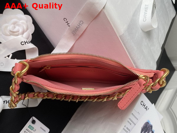 Chanel Hobo Handbag in Pink Shiny Crumpled Lambskin Gold Tone Metal As4378 Replica