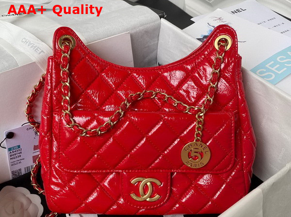 Chanel Hobo Handbag in Red Shiny Crumpled Calfskin Gold Tone Metal AS4322 Replica