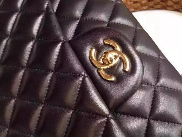 Chanel Jumbo Flap Bag Black Lambskin Gold Hardware for Sale