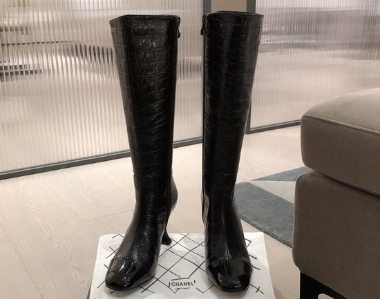 Chanel Knee Boots in Black Crocodile Embossed Calfskin Replica