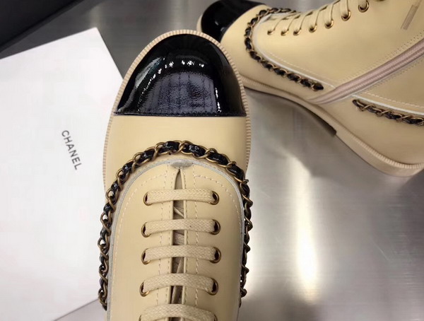 Chanel Lace Ups Beige Calfskin and Black Patent Leather For Sale