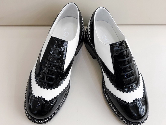 Chanel Lace Ups White Calfskin and Black Patent Leather Replica