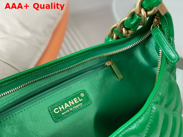 Chanel Large Hobo Bag in Green Shiny Lambskin Gold Tone Metal AS4923 Replica