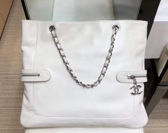 Chanel Large Shopping Bag in Beige Lambskin and Wool