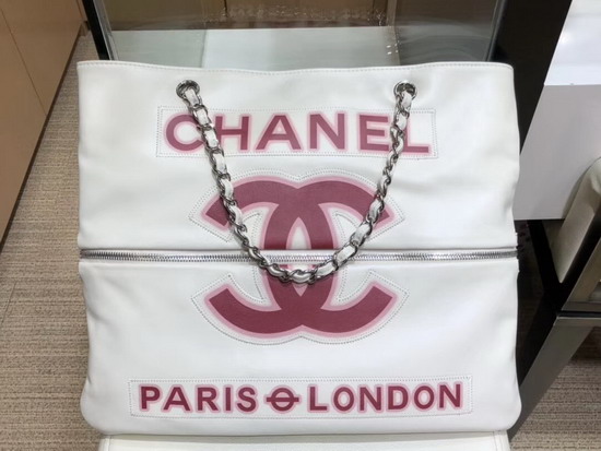 Chanel Large Shopping Bag in Beige Lambskin and Wool