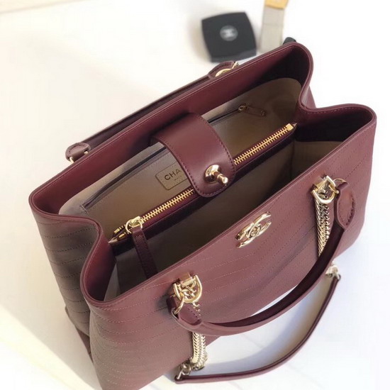 Chanel Large Shopping Bag in Burgundy Chevron Calfskin A57553