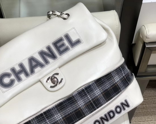 Chanel Large Shoulder Bag in Beige Calf Leather and Wool